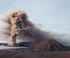 Рассвет на вулкане Бромо и Голубые огни Иджена (авиаперелет)